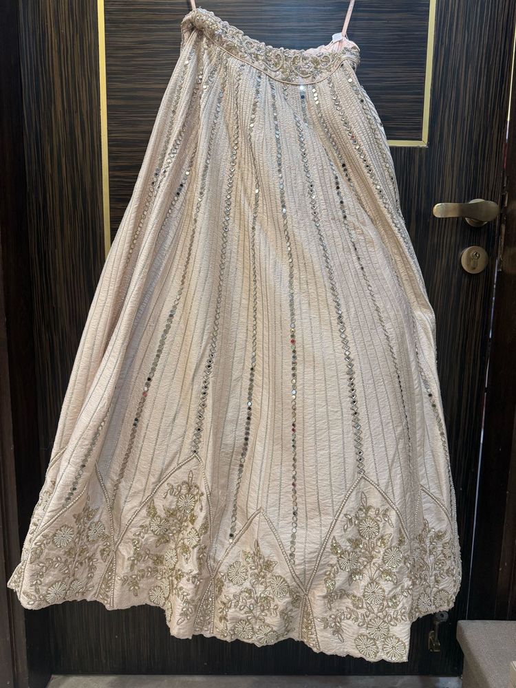 Beautiful mirror handwork lehanga (check Descripti
