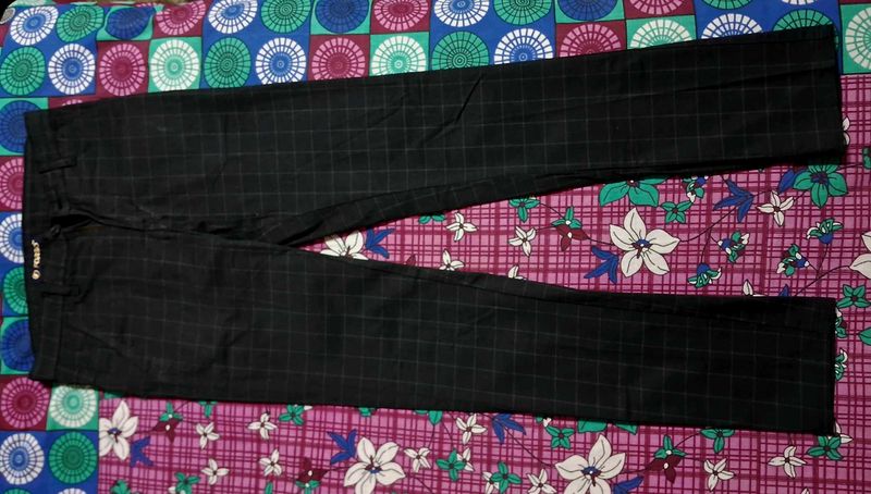 Check Pattern Pants