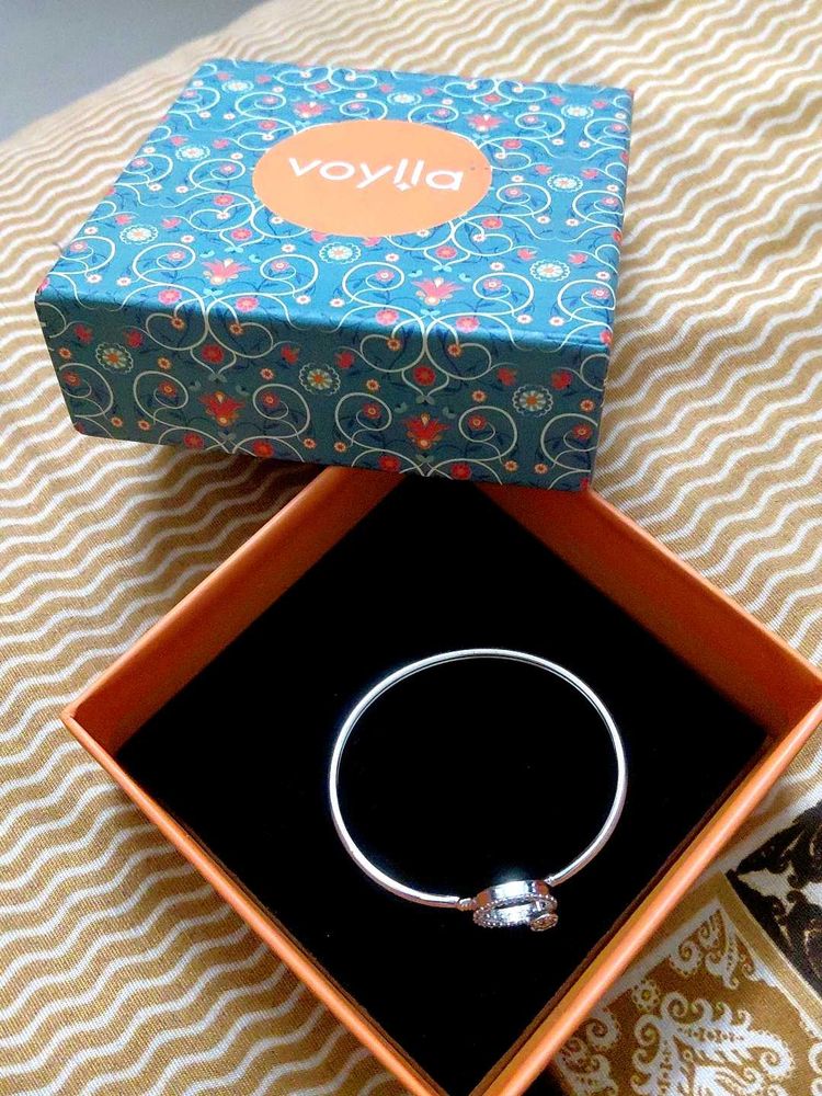 Voylla Bangle Bracelet