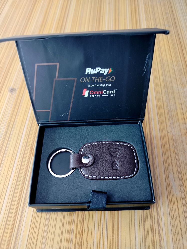 Omni Card Premium Keychain With Box