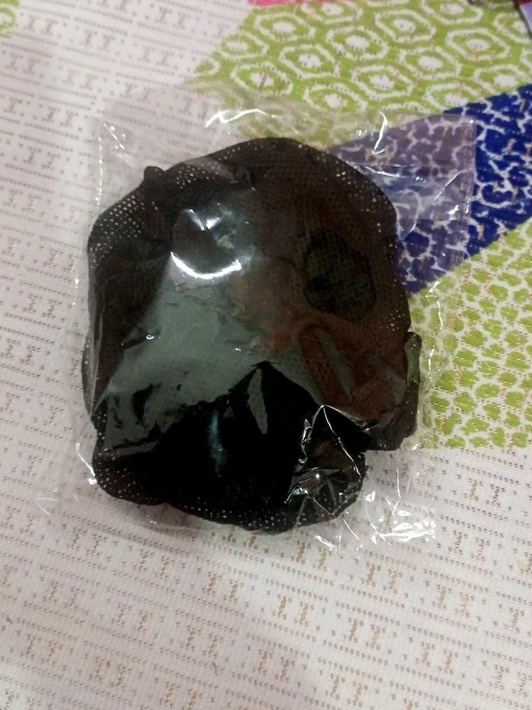 Black Hair Bun Cover (pack of 4)