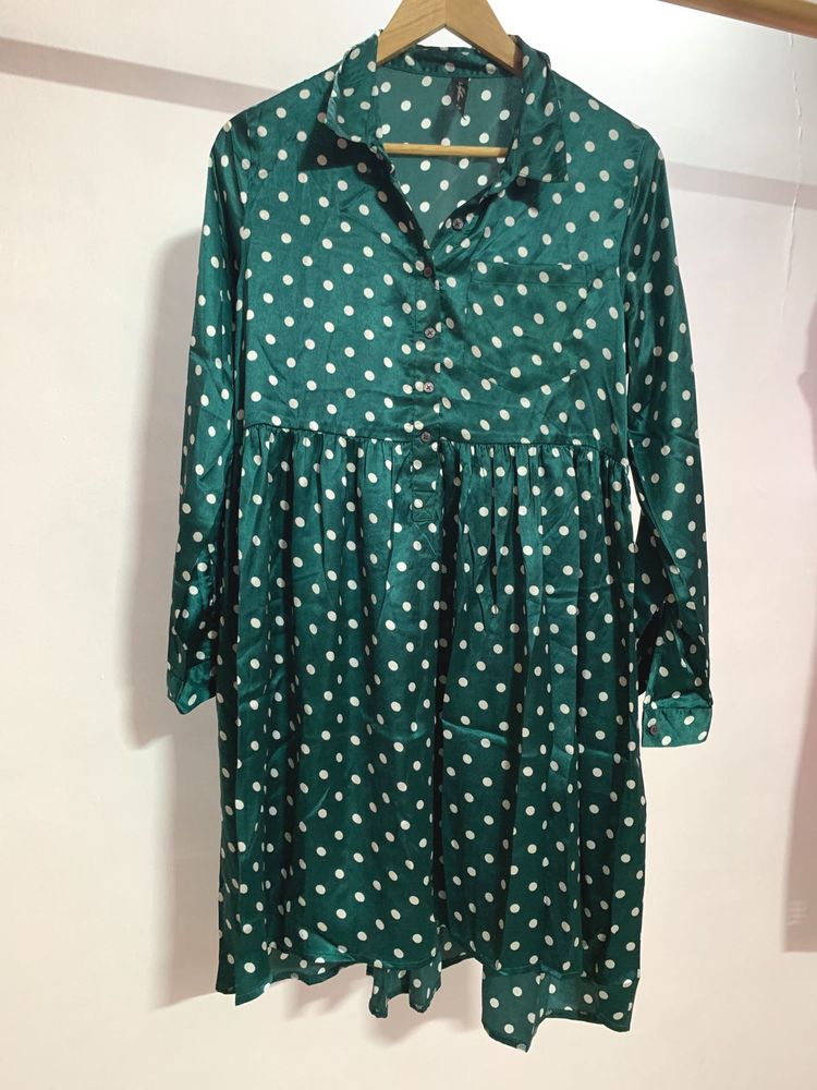 Vintage-Inspired Green Polka Dot Shirt Dress