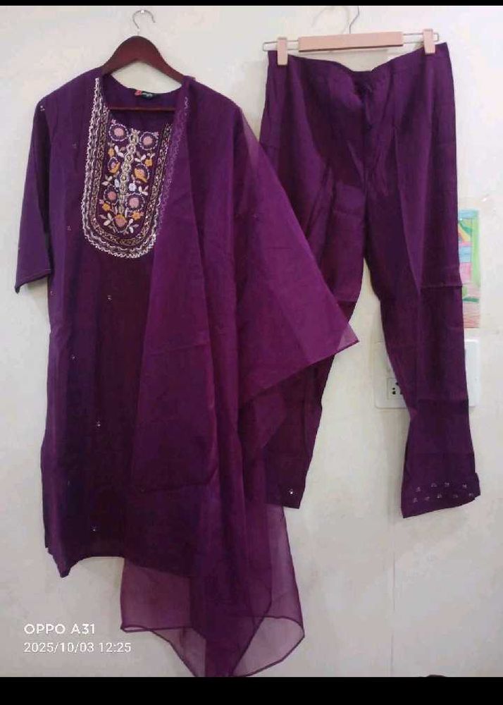 Elegant Purple Kurta Set with organza dupatta