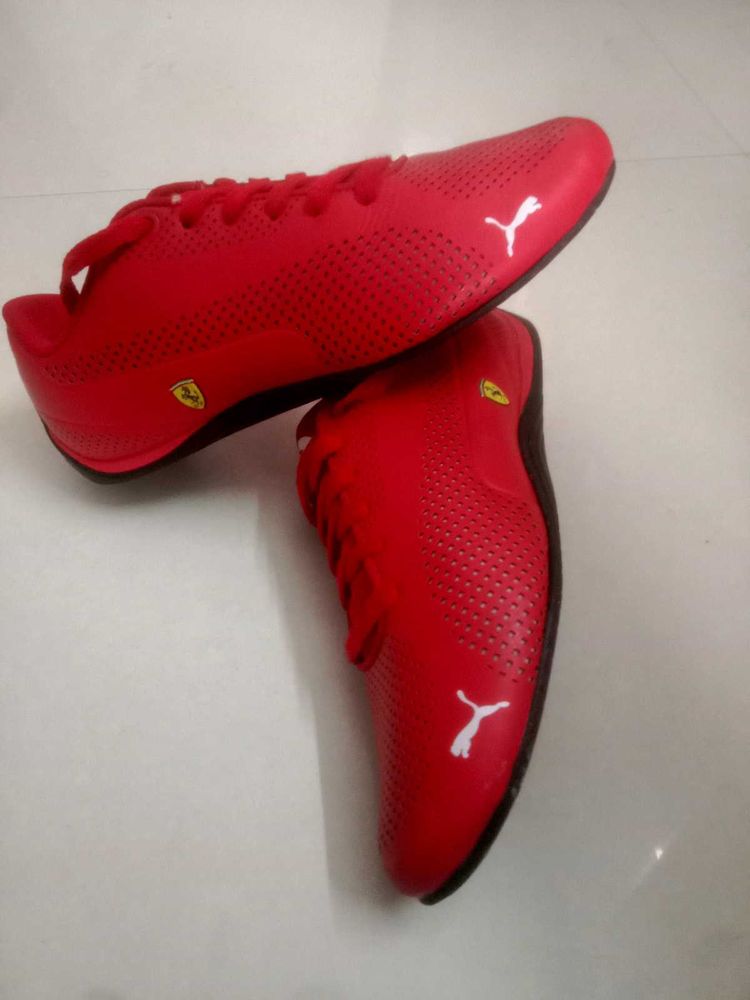 ✨💯 ORIGINAL🔥✨ PUMA FERRARI RED SNEAKERS ✨
