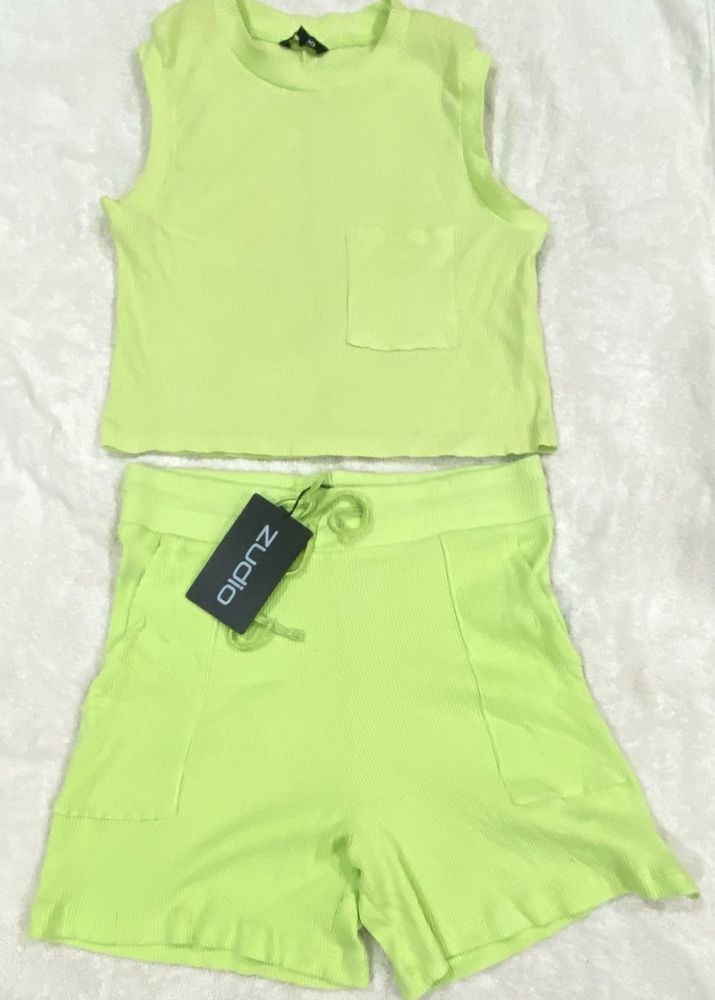 zudio tank top and shorts