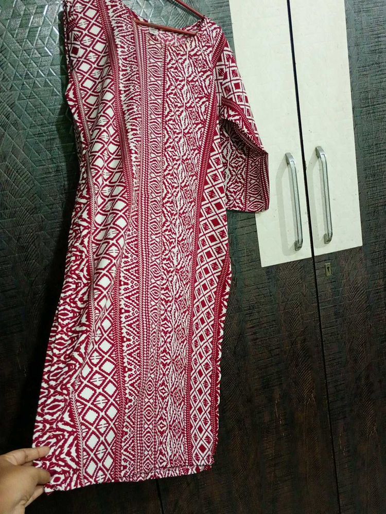 Red &amp; White Print Kurta