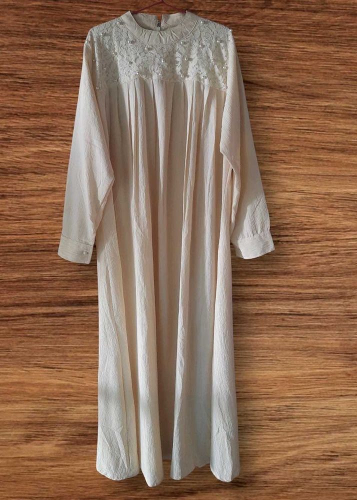 Elegant Cream Dress(bust 40-42)