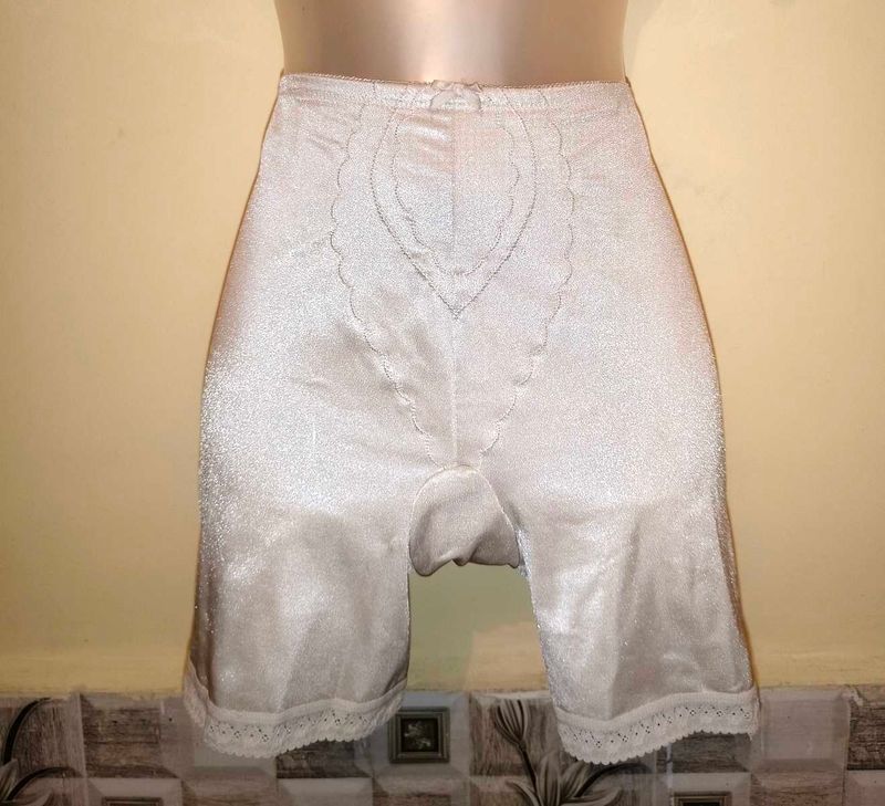 Size S/ M 🎁Buy 2 Get 1 Free🎁Vintage ShaperShorts