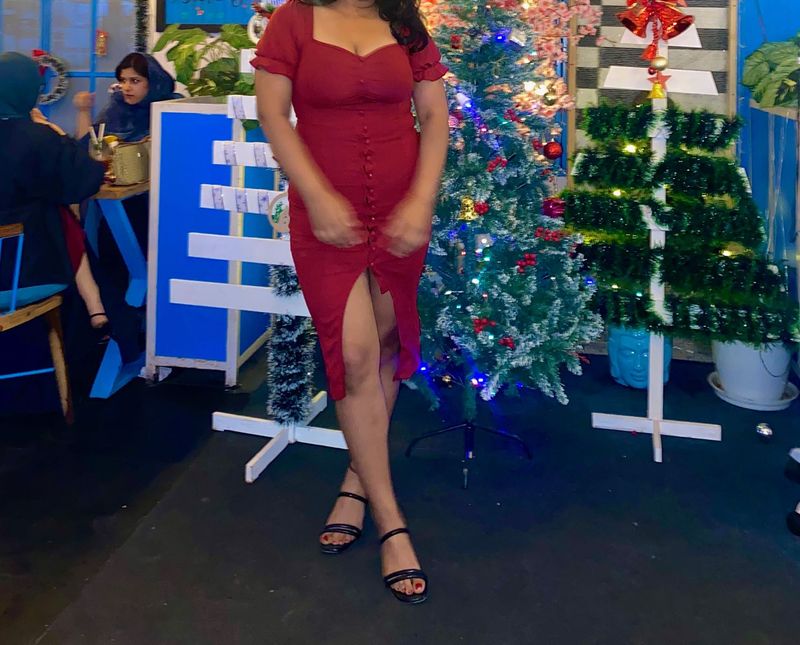 Chic Red Midi Bodycon Dress