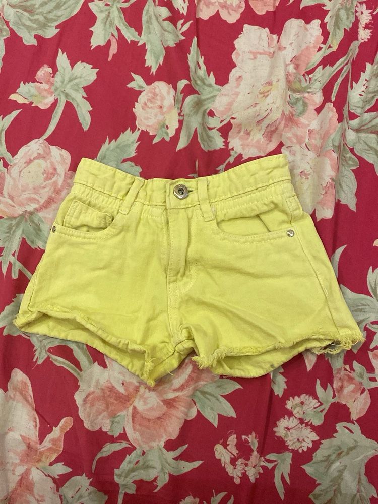 Cute Yellow Denim Shorts