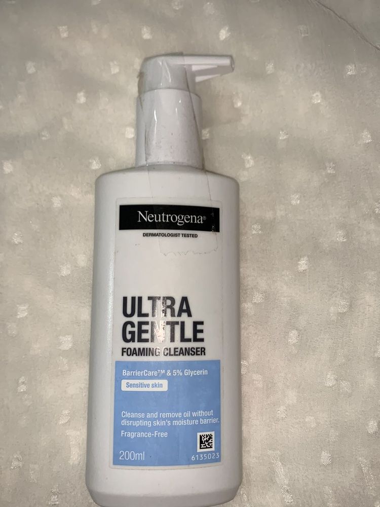 Neutrogena Ultra Gentle Foaming Cleanser