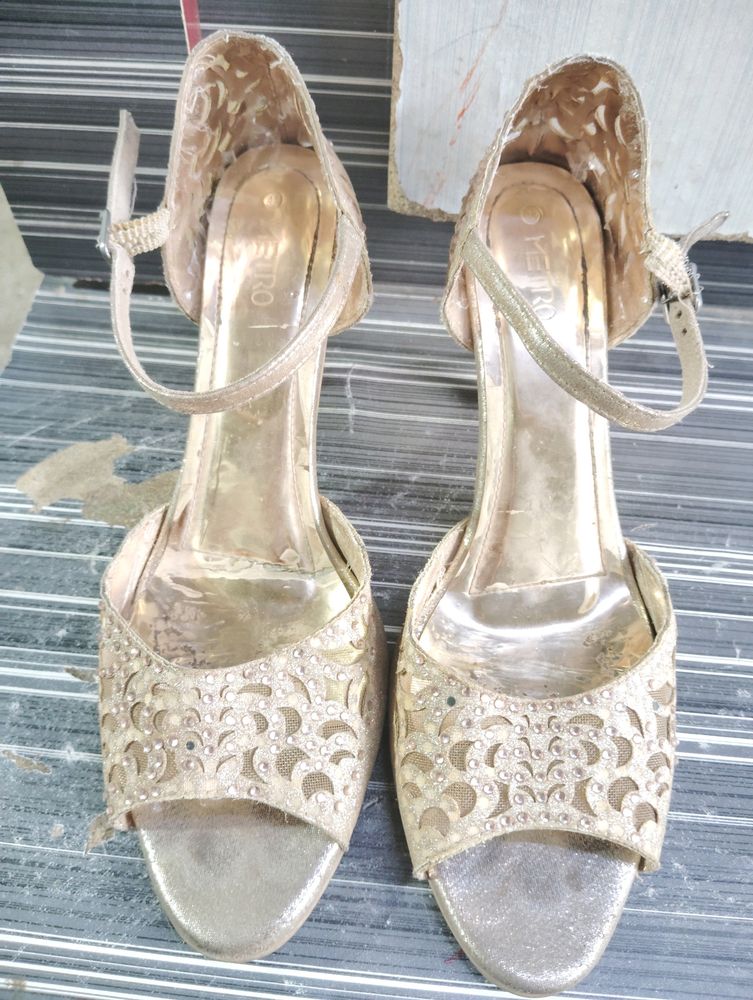 Branded Metro Saldle Cindrella