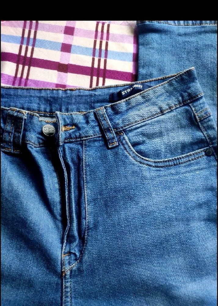 High-Waisted Straight Boyfriend  Jeans