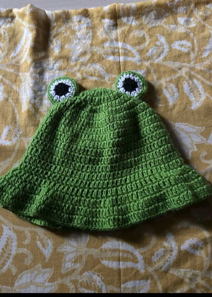 Crochet Frog Bucket Hat