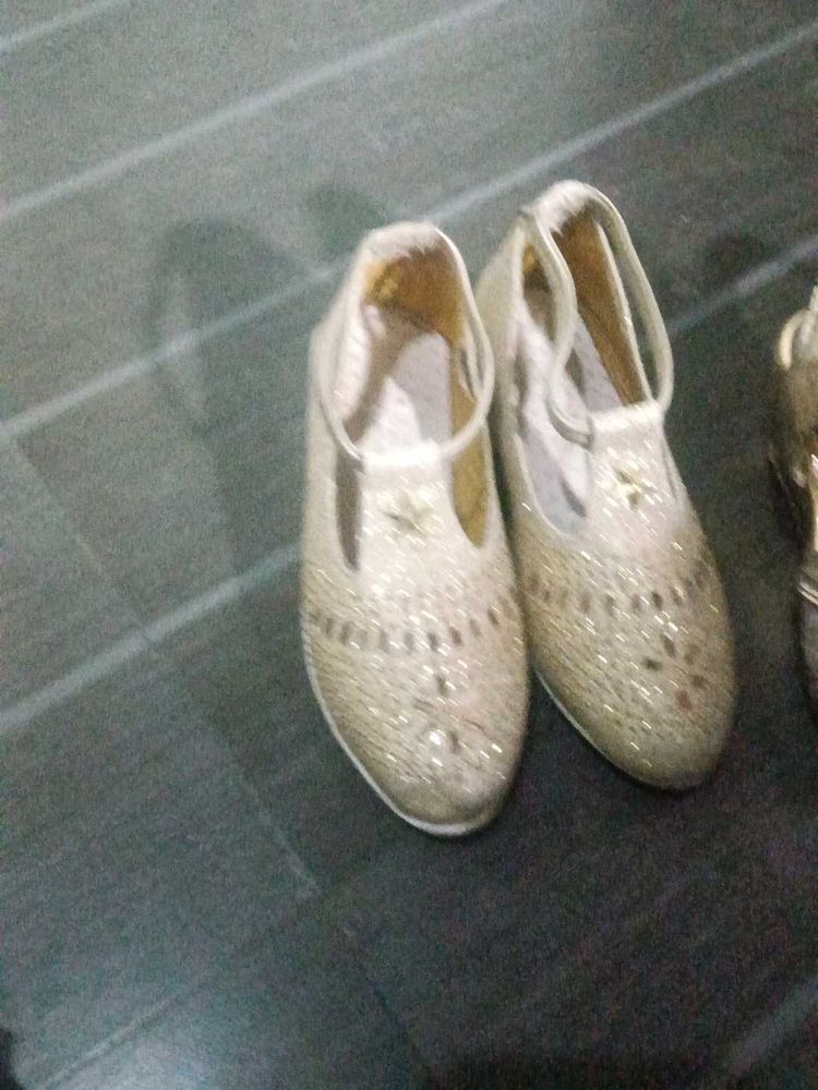 Girls&#39; Shimmery Party Shoes