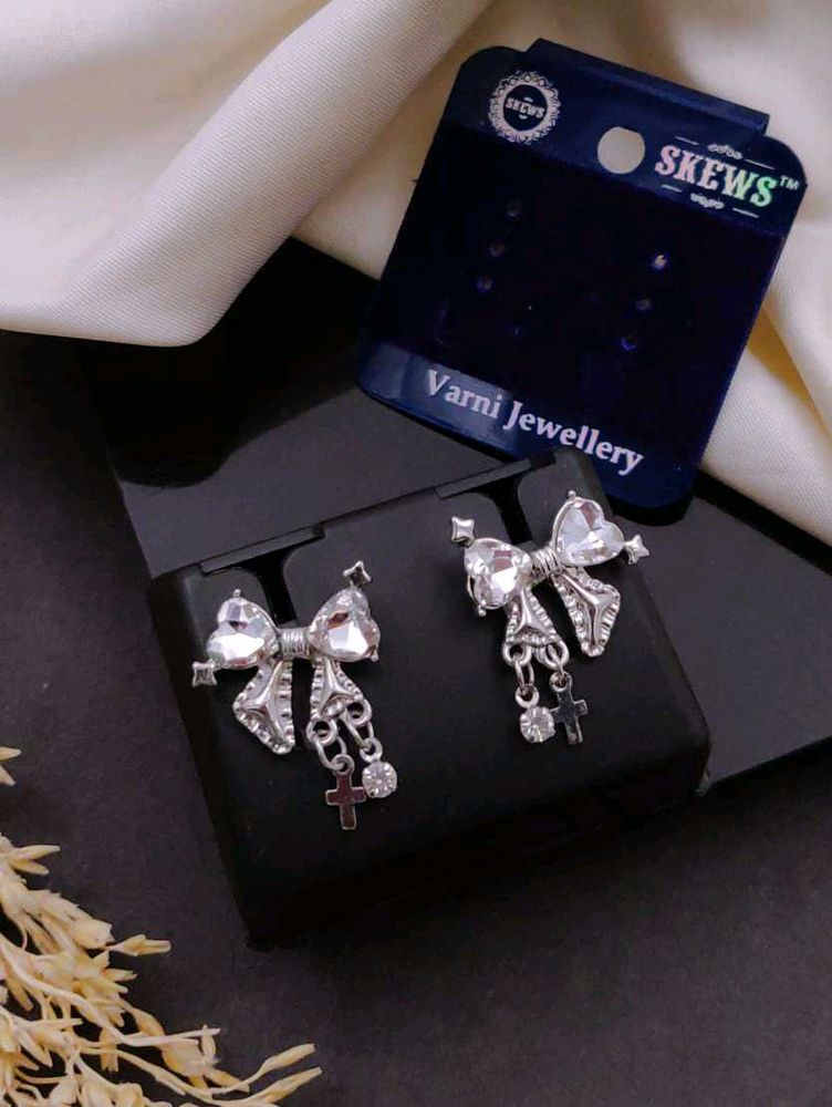 Ribbon 🎀 style Studs For Girl Or Women&#39;s