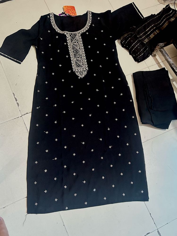 Black Embroidered Kurti Set