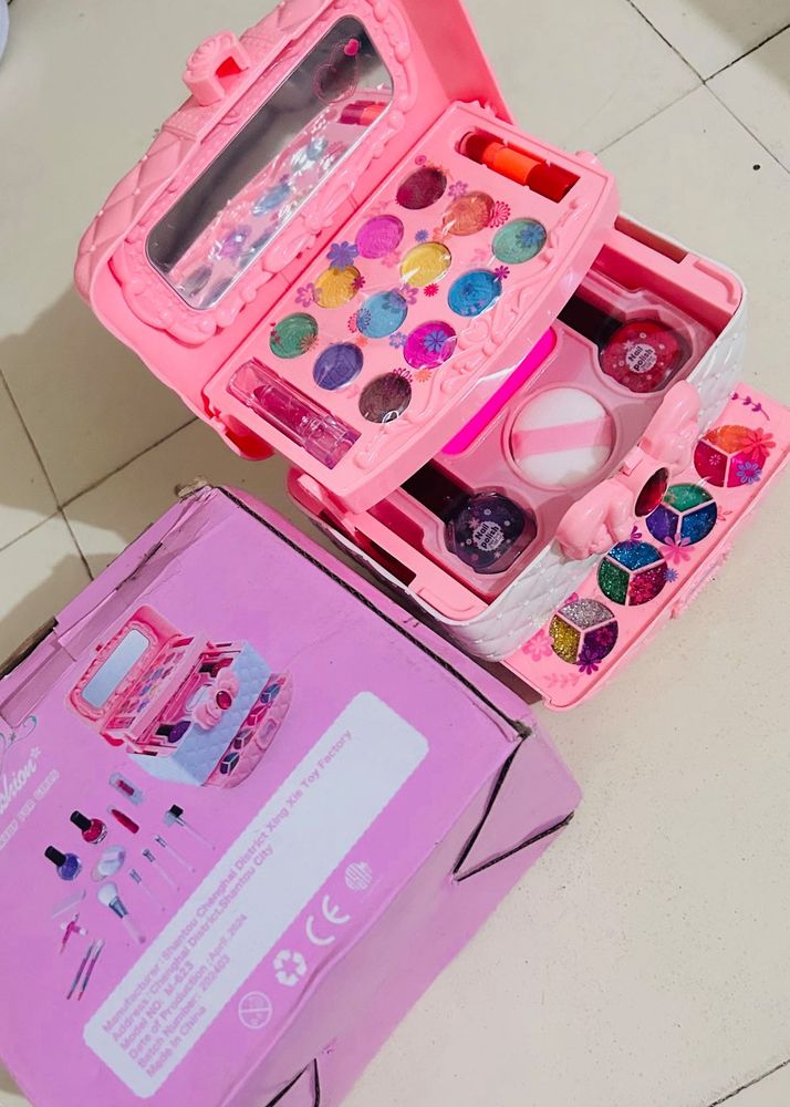 Kids  real Makeup Kit with free gift  🎁