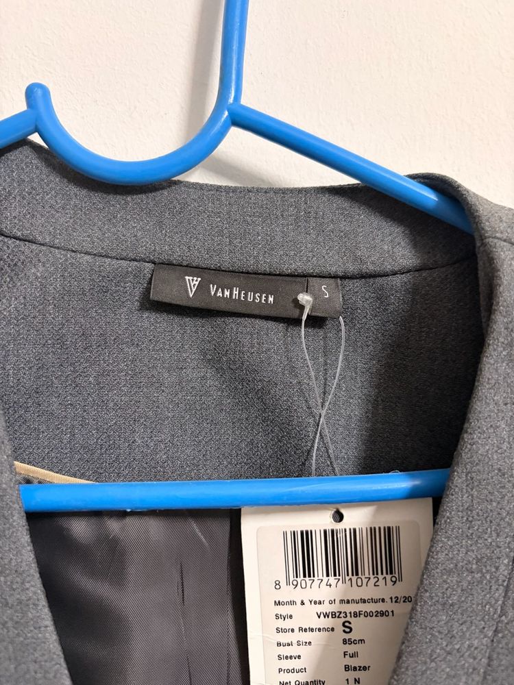 Van Heusen Blazer - New with Tags