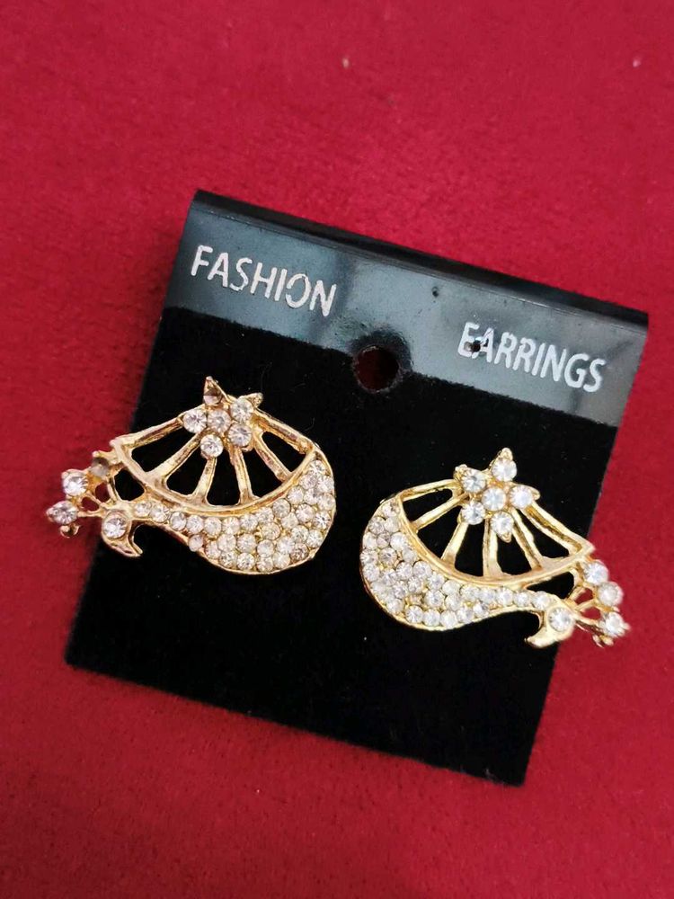 Fashion Earrings - Gold Tone