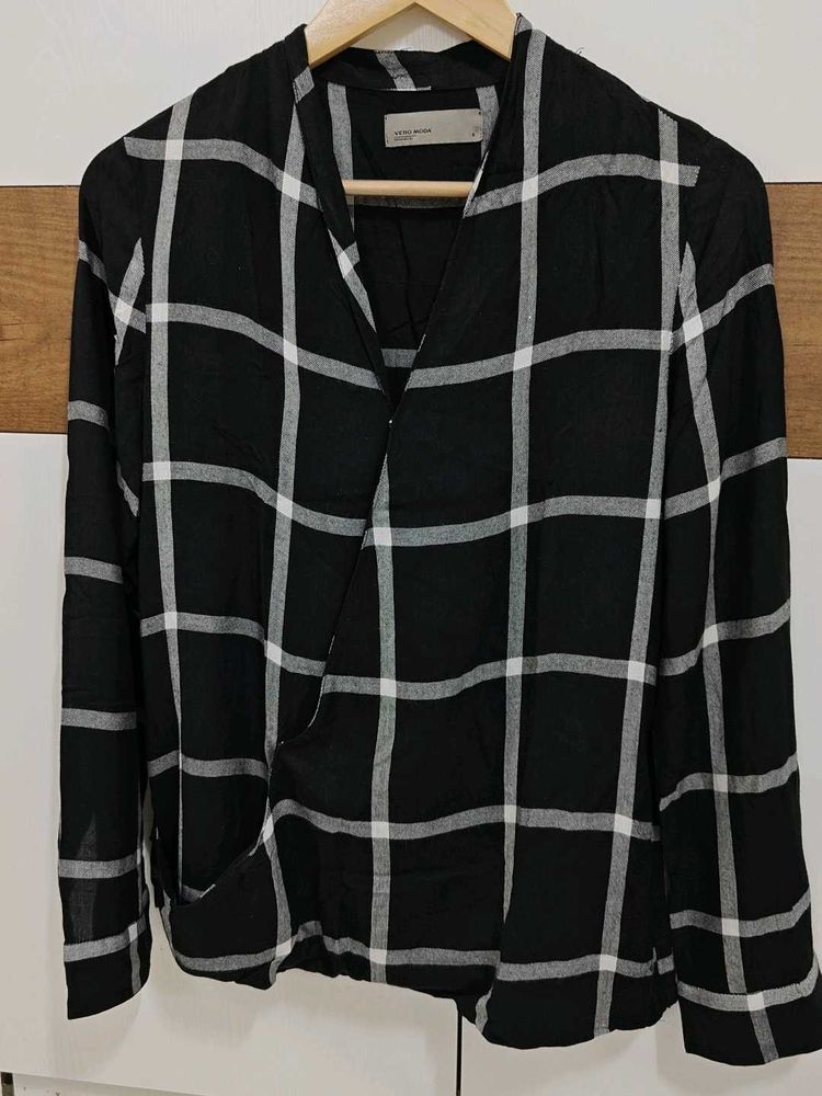 Checkered Long Sleeve Top