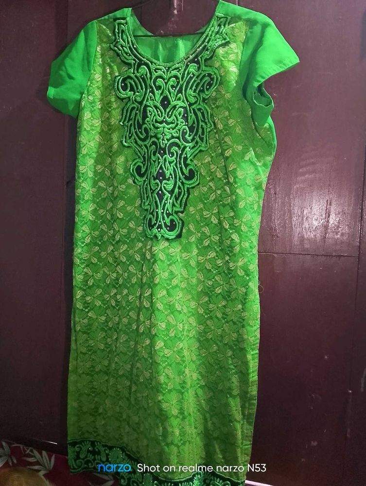 Green Embroidered Kurti 💚