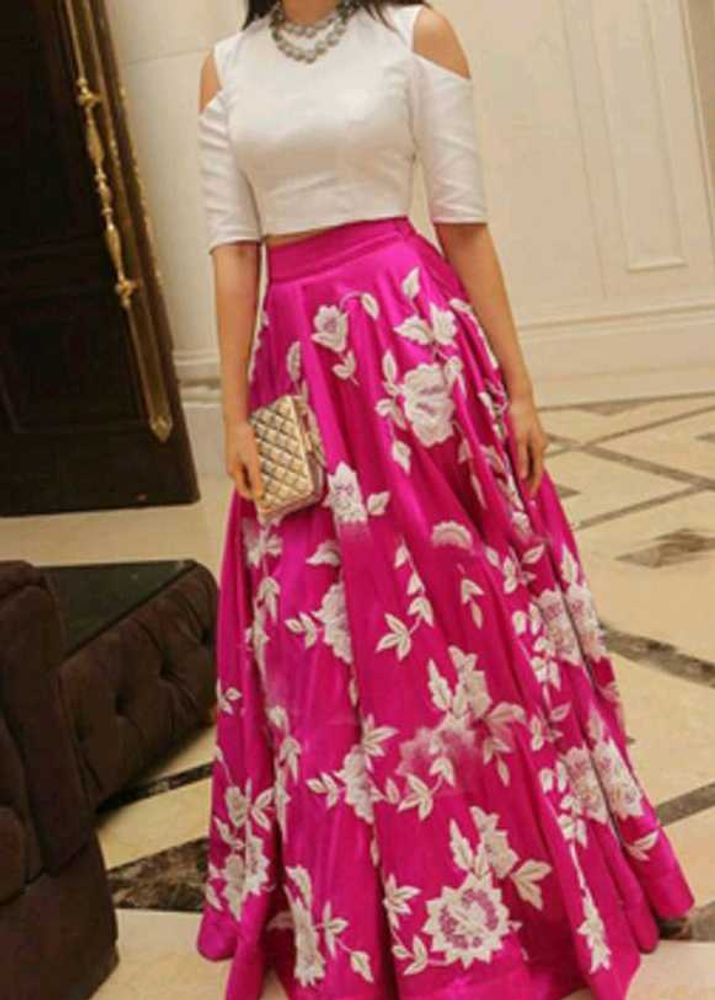 Pink &amp; White Lehenga💗🤍✨
