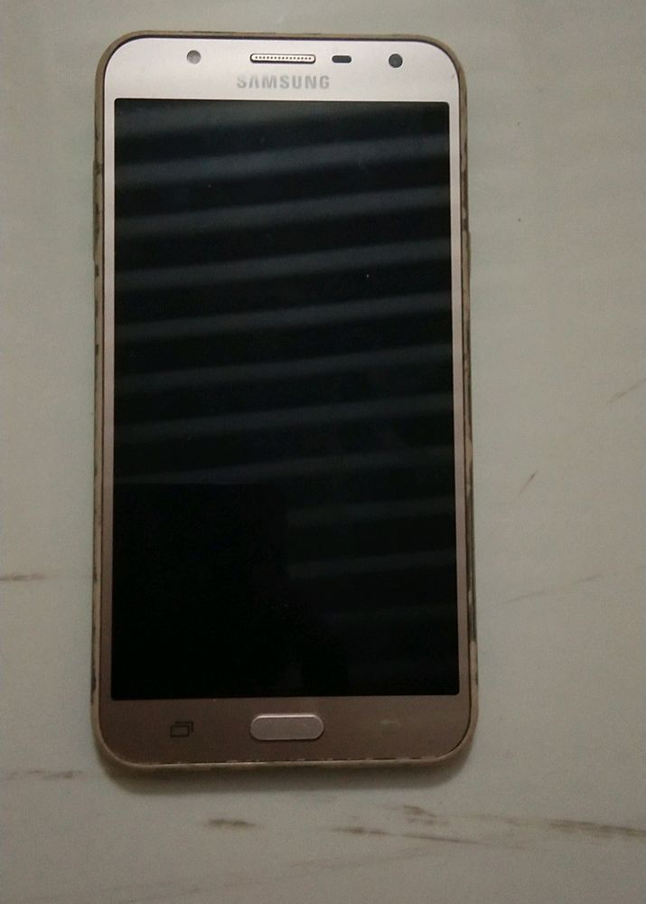 Samsung Galaxy J7