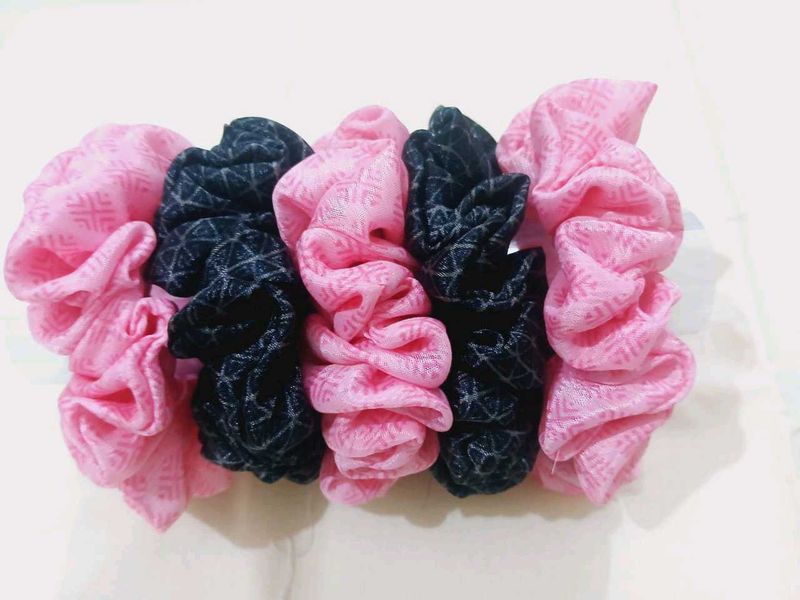 Cute Scrunchie Set