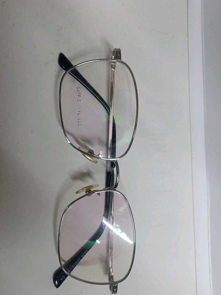 Classy Eyeglass