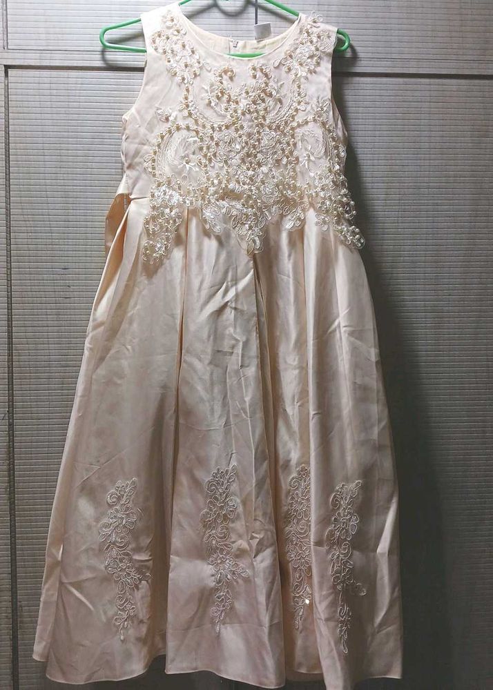 Elegant Dress with Pearl Embellishments