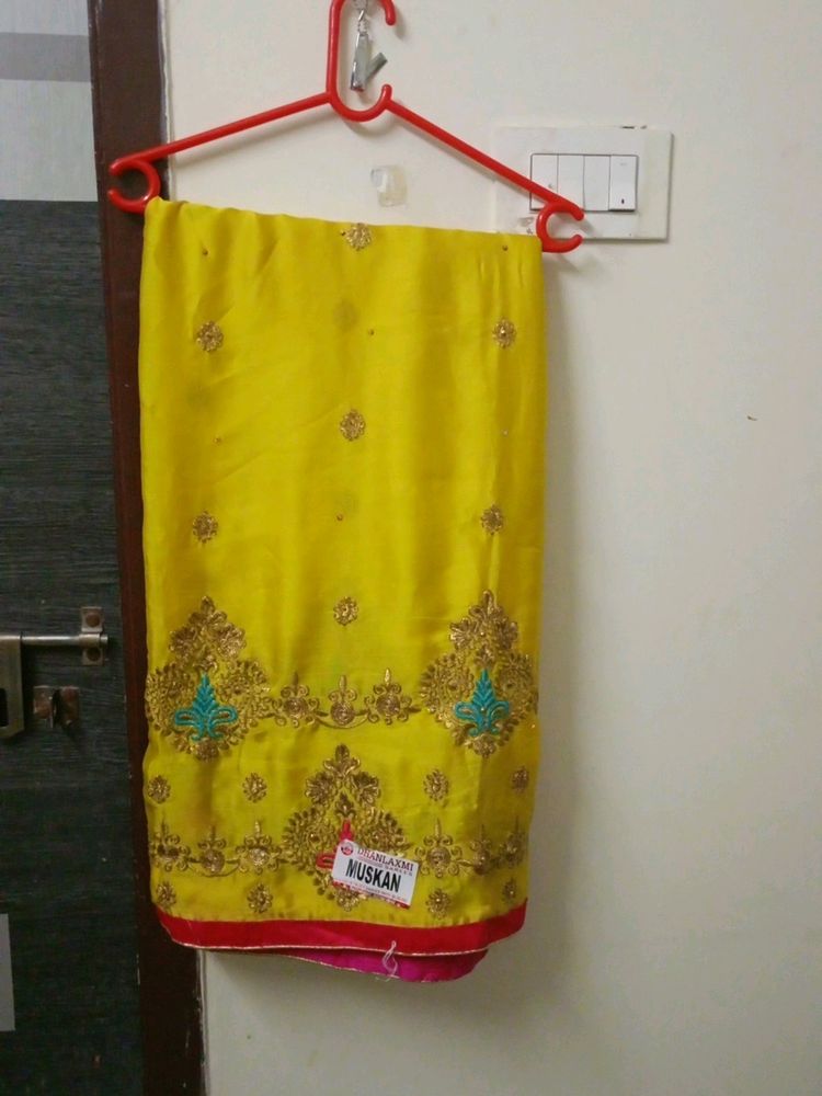 New Saree With Attached Pink Blouse