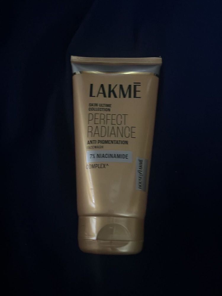 Lakme Perfect Radiance Facewash