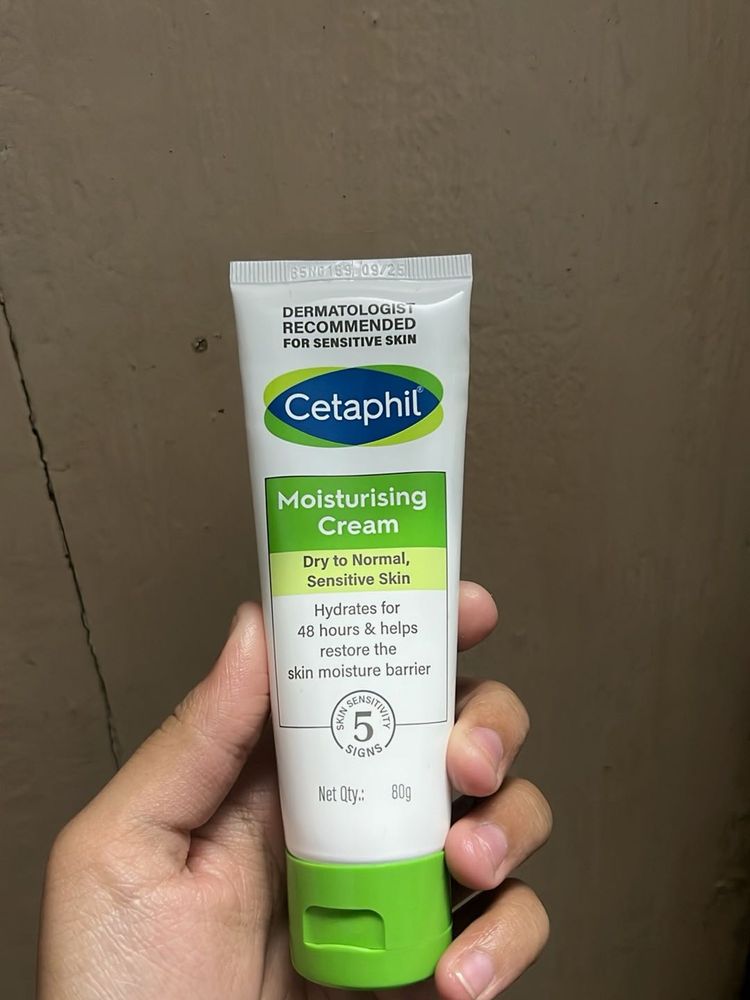 Cetaphil Moisturising cream