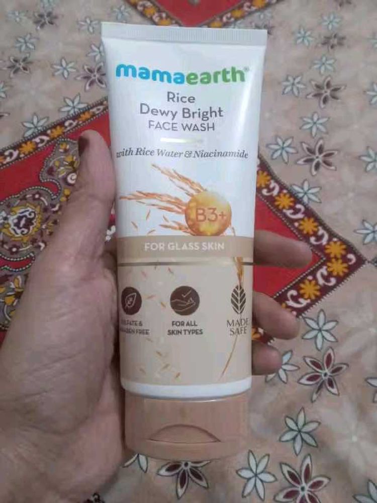 Mamaearth Face Wash
