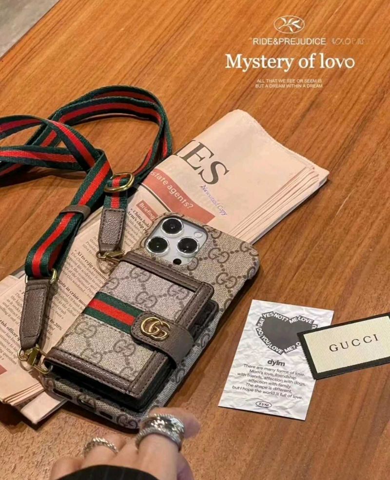 Gucci  Cover For IPhone - Mobil Junction Surat