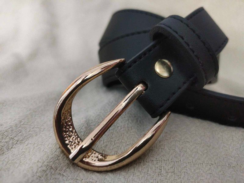 Stylish Black Belt - Women
