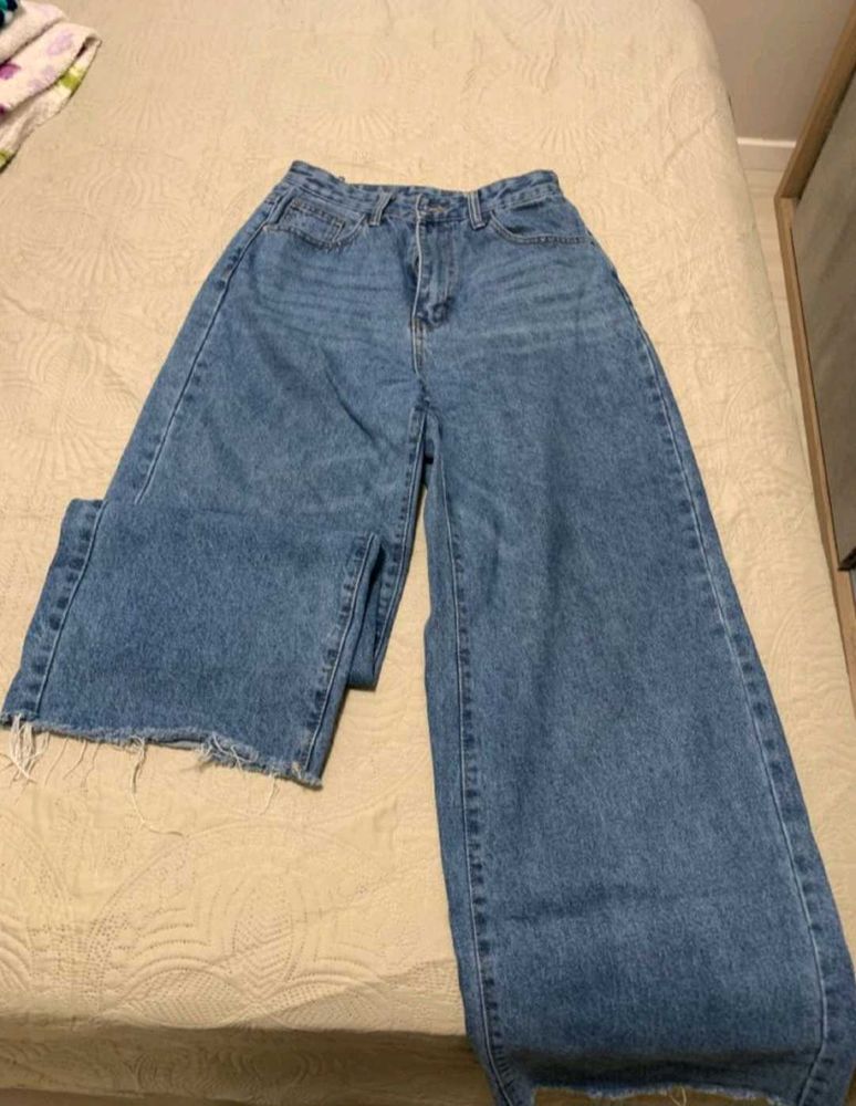 STRADIVARIUS wide Leg Jeans