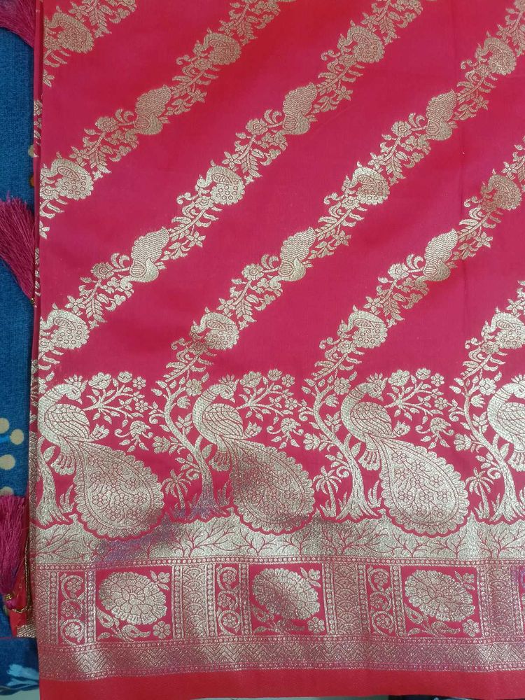 Pink &amp; Gold Banarasi Silk Saree