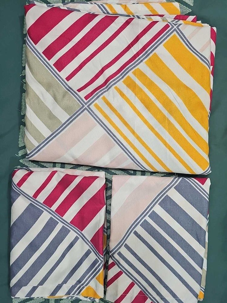 Multicolor Queen Size Beds*it