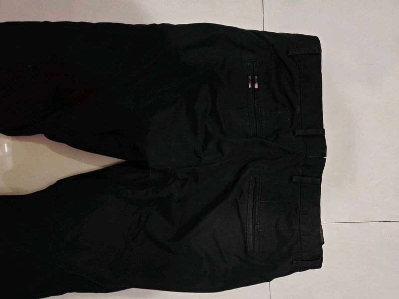 Black Chino pant