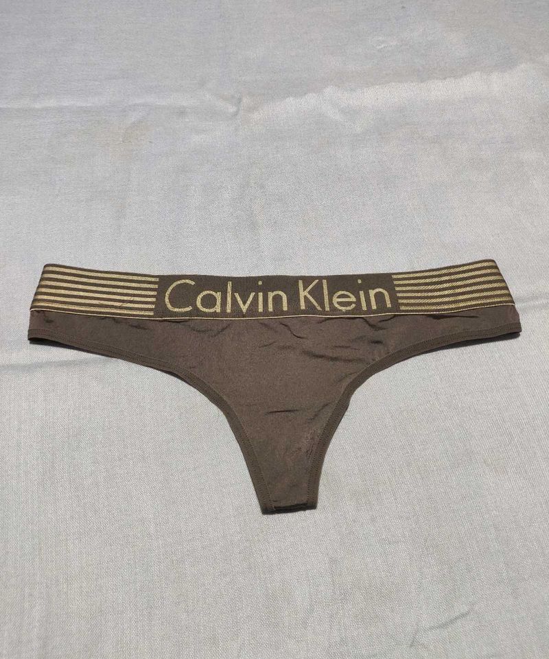 Calvin Klein Thong Size S