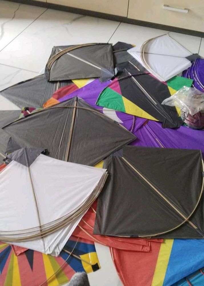 Colorful Kites - Lot  Fun! Pack Of 150