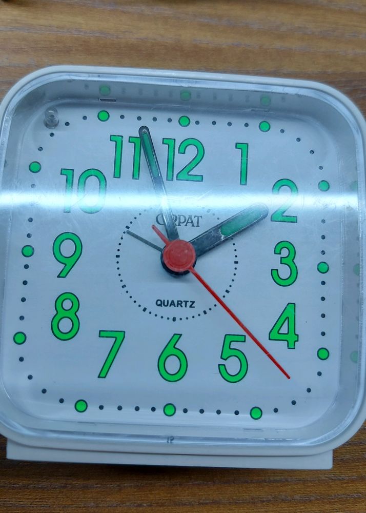 Clock With Alarm Good