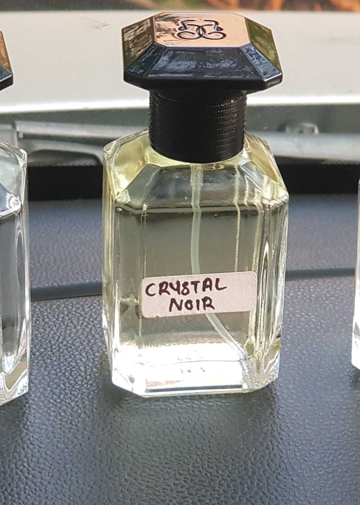 😍 MUST BUY , CRYSTAL NOIR 40ML PERFUME UNISEX