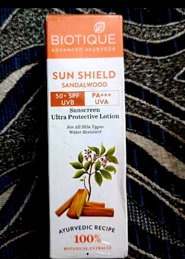 Biotique Sun Shield Sandalwood SPF 50+