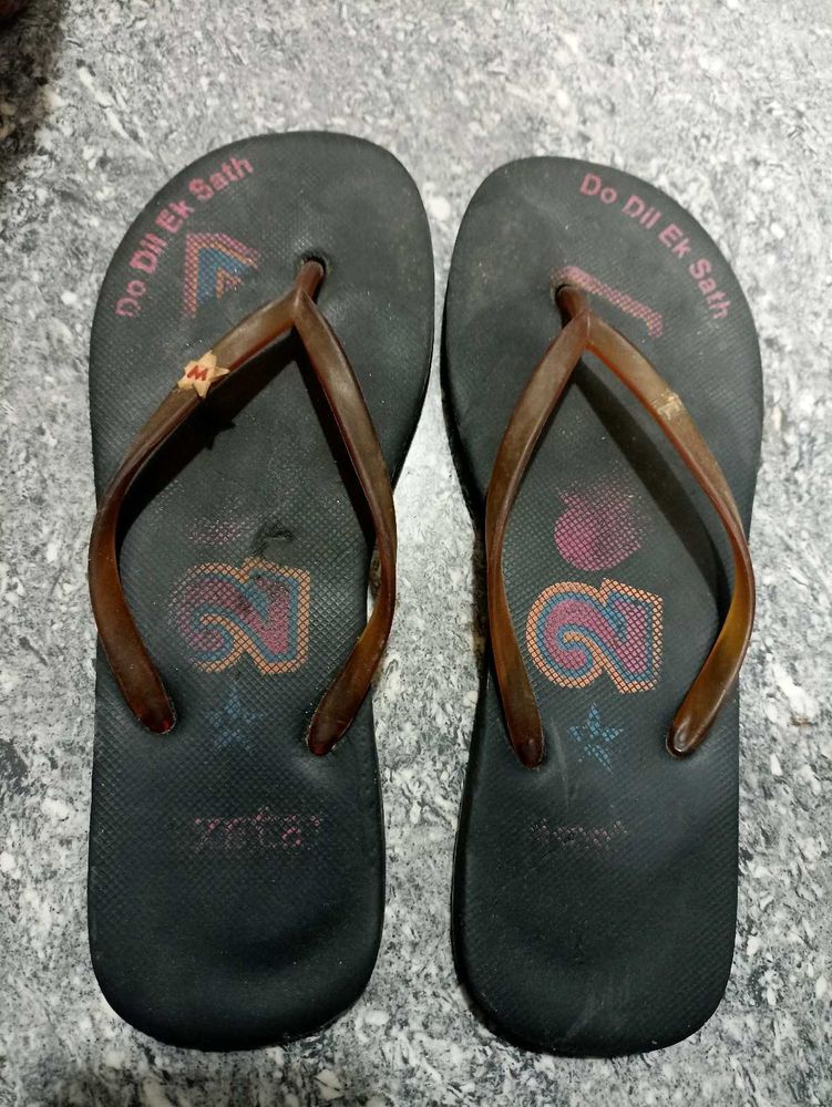 Stylish Black Flip Flops