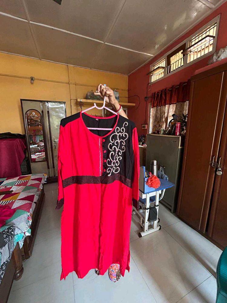 Red Kurta