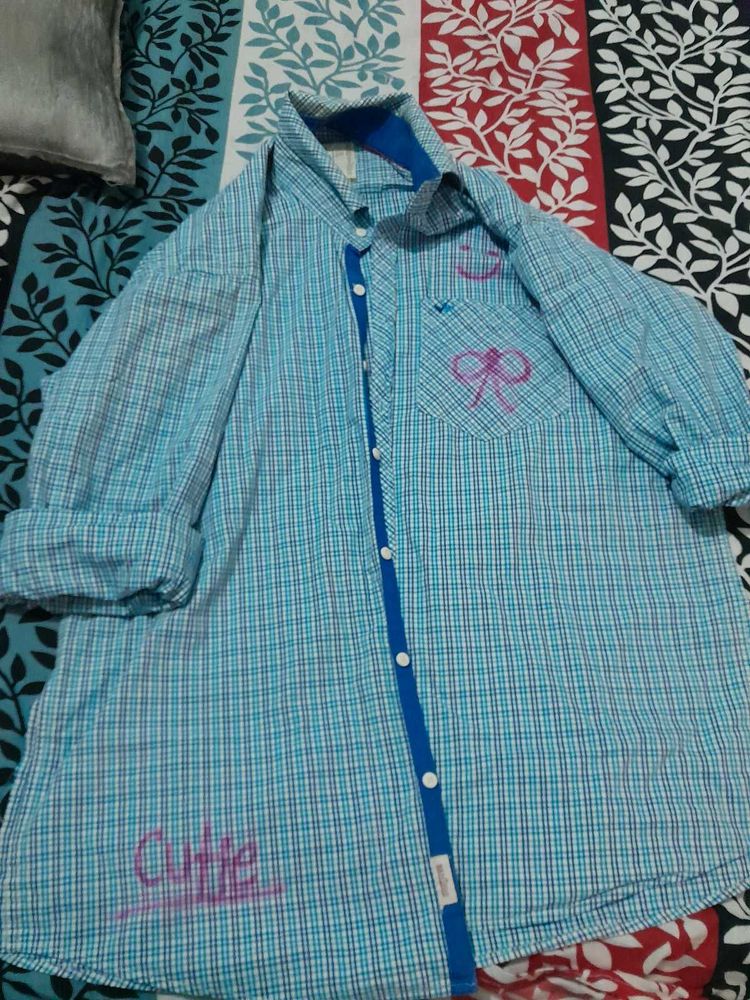 Oversized Or Baggy Shirt