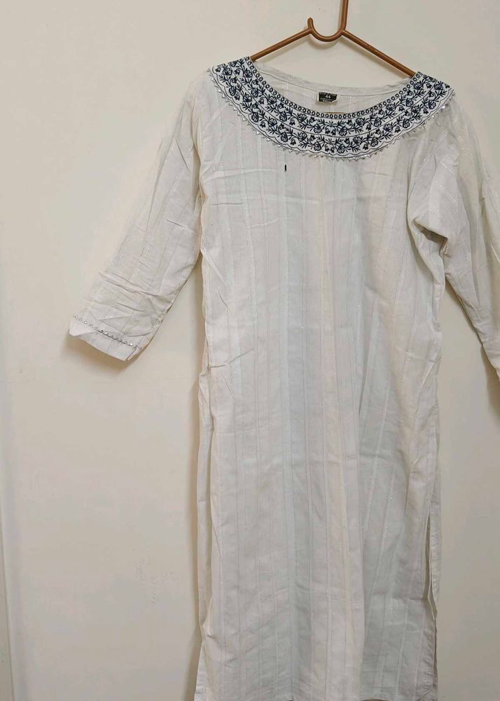 Elegant White Embroidered Kurta